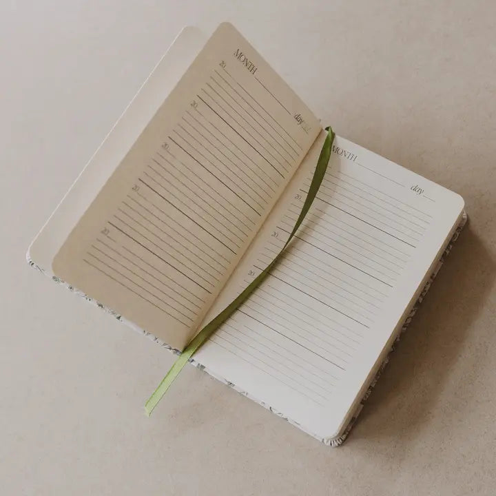Mom's One Line A Day Journal (Green)
