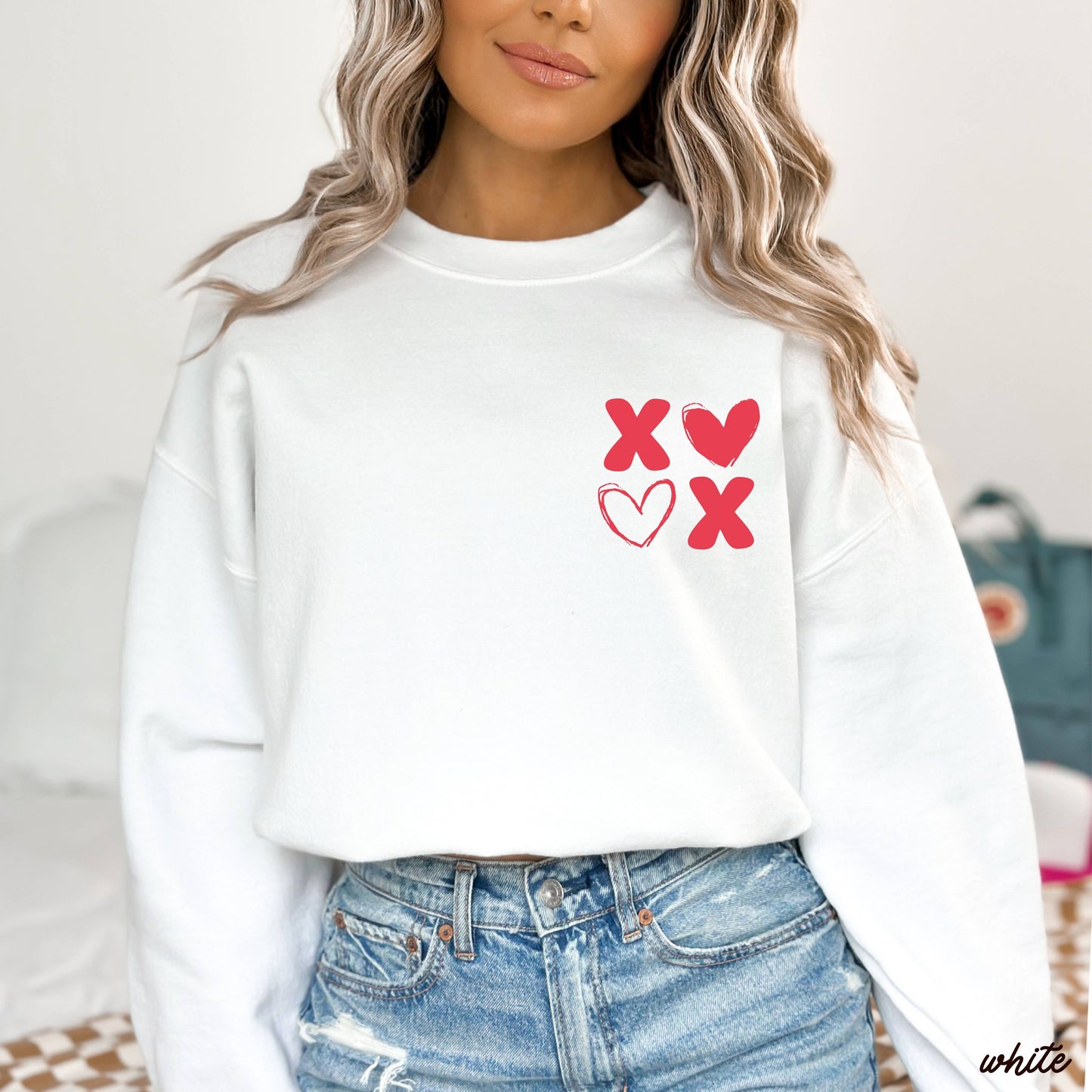 Pocket XOXO Valentine's Day Sweatshirt *8 Colors (S-3X)