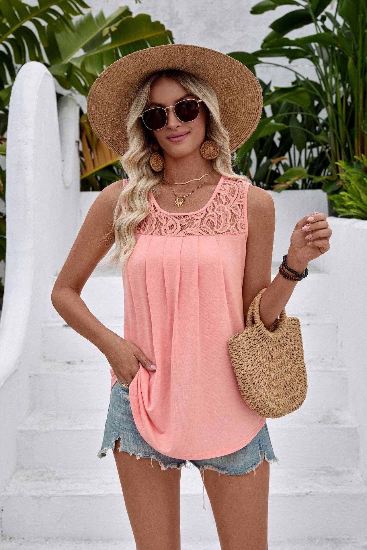 Women’s Lace Pleated Sleeveless Casual Tank Top